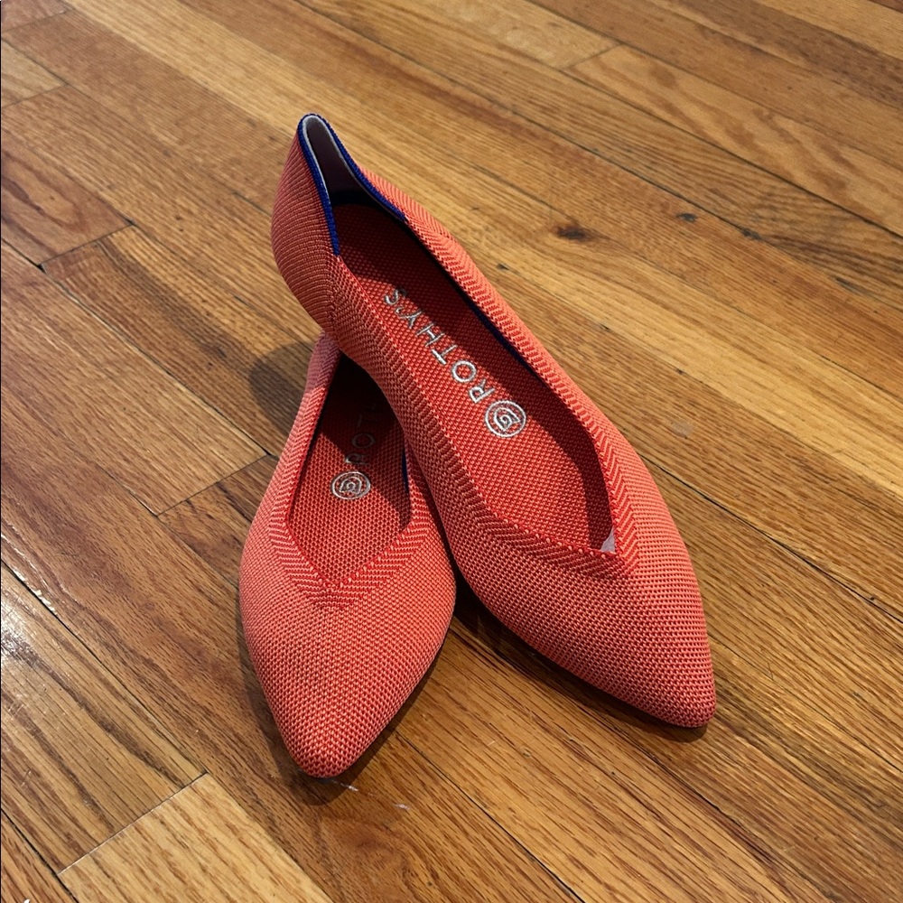 NWT Rothy's Vibrant Coral Orange pointed flats